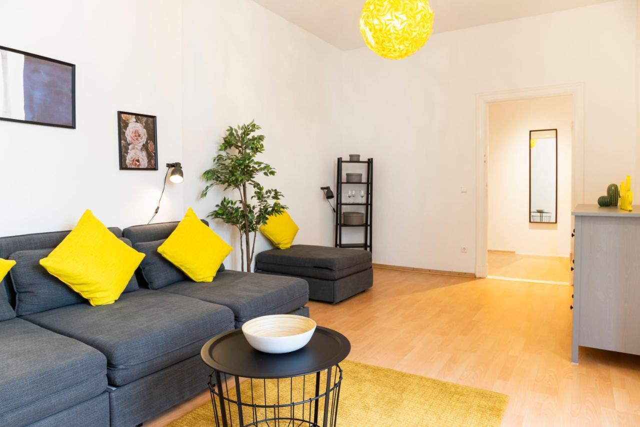 Amazing Apartment 1Br For 7 @Mauerpark Pberg Berlin Dış mekan fotoğraf